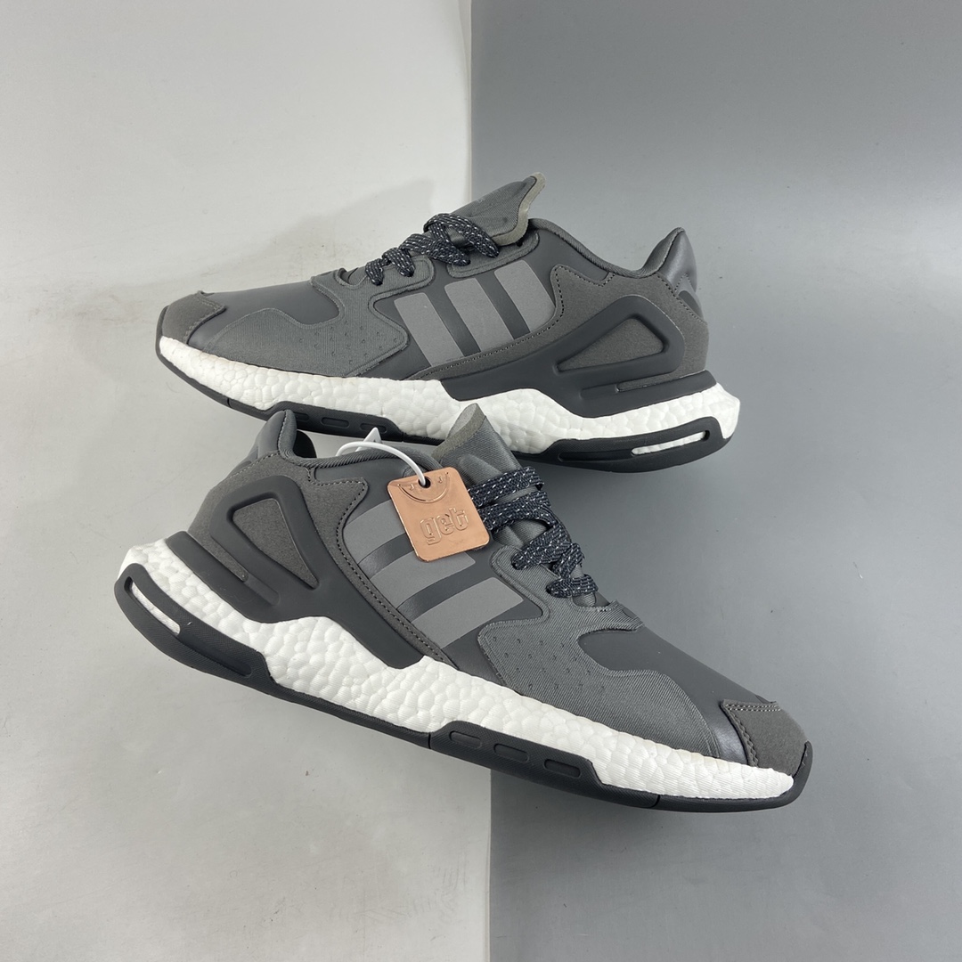 P220  Adidas Originals 2020 Day Jogger Boost 三叶草 FW4822
