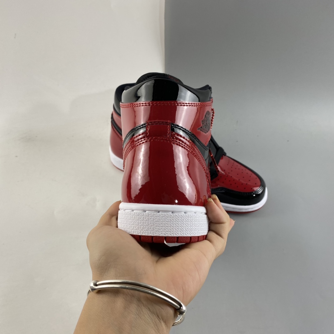 P400  Air Jordan 1 High OG ”Bred Patent” AJ1 乔1漆皮黑红575441-063
