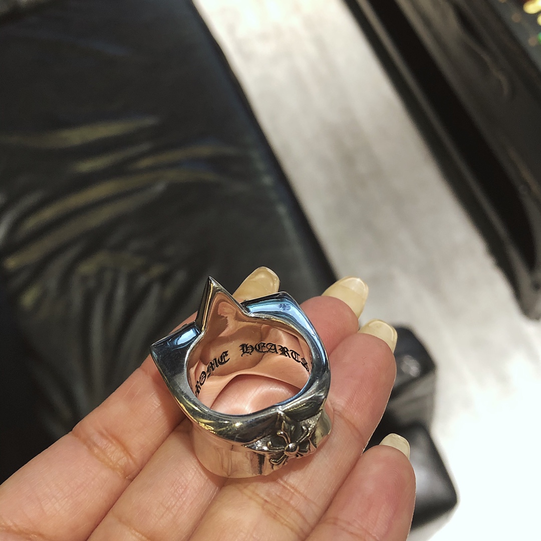 Chrome Hearts 𝐂𝐡𝐫𝐨𝐦𝐞 𝐡𝐞𝐚𝐫𝐭𝐬克罗心