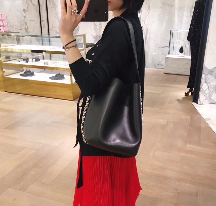 Chrome Hearts 𝐂𝐡𝐫𝐨𝐦𝐞 𝐡𝐞𝐚𝐫𝐭𝐬克罗心