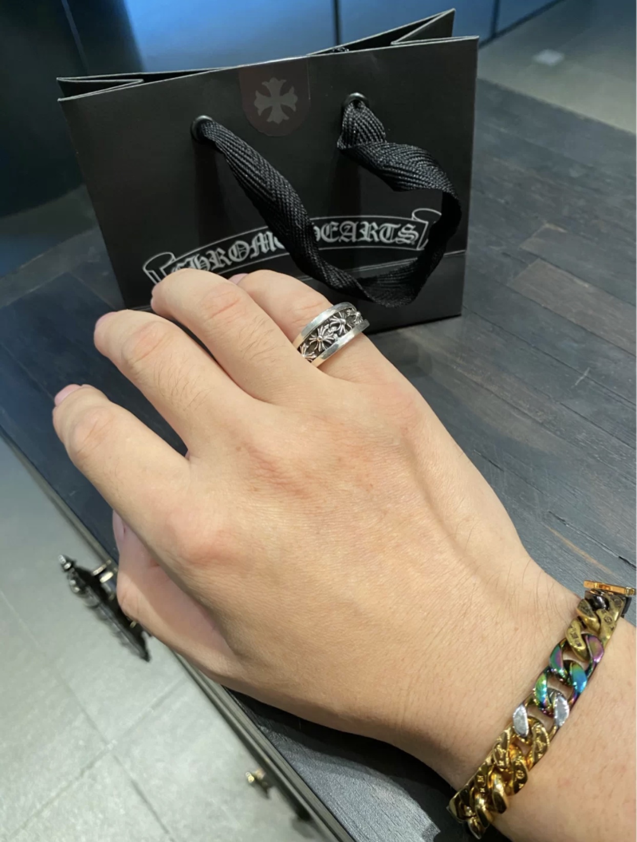 Chrome Hearts 𝐂𝐡𝐫𝐨𝐦𝐞 𝐡𝐞𝐚𝐫𝐭𝐬克罗心不对称十字架戒指