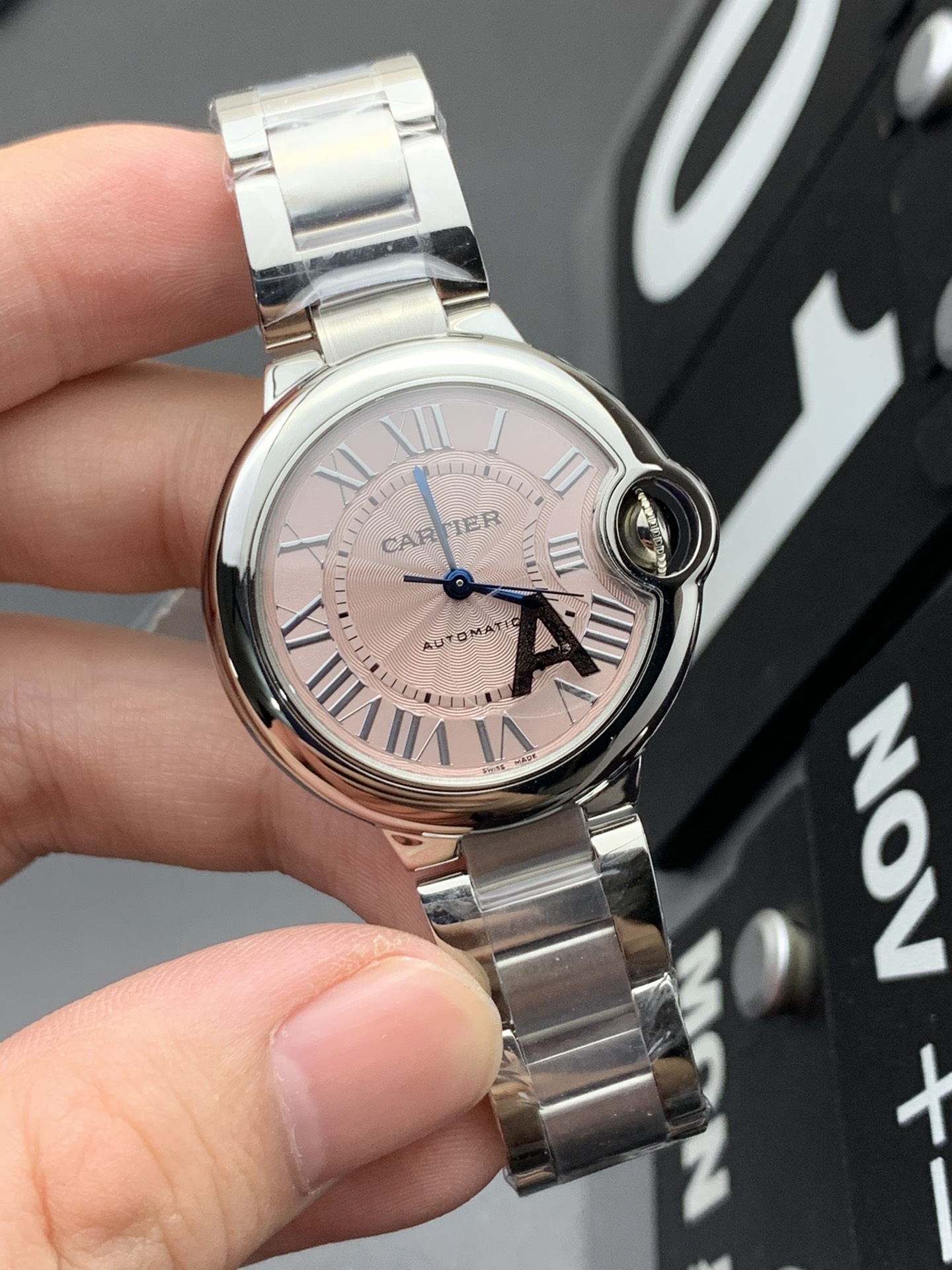 Cartier V6 33粉气球