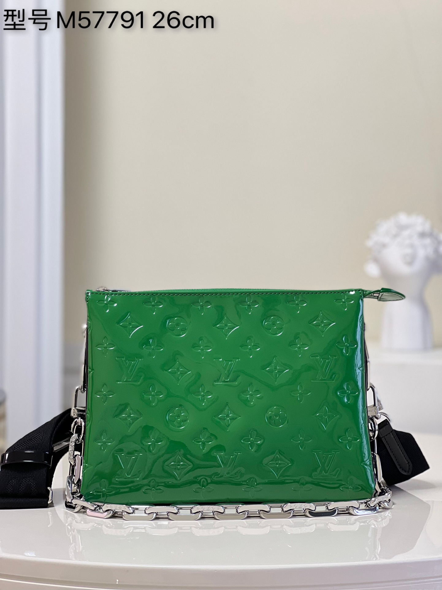 Louis Vuitton Flawless
 Bags Handbags Green Patent Leather Sheepskin Spring/Summer Collection Baguette M57791