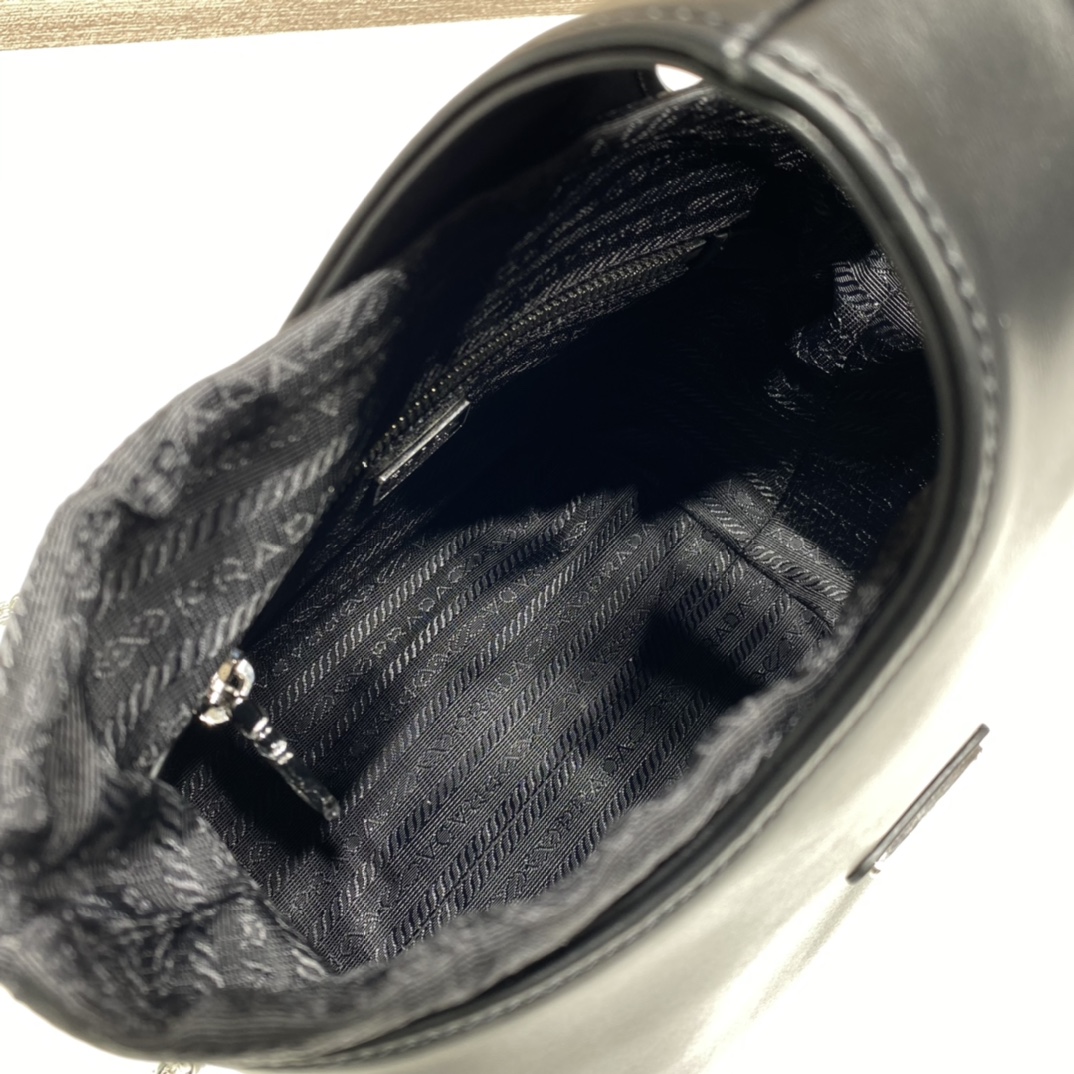 PRADA普拉达进口小牛皮菜篮子1BG036