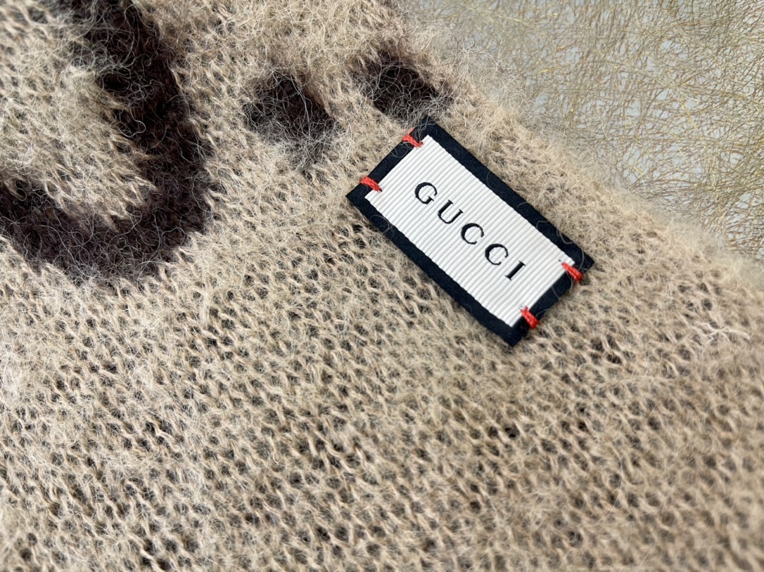 （套装）GUCCI古驰马海毛羊毛长巾638680