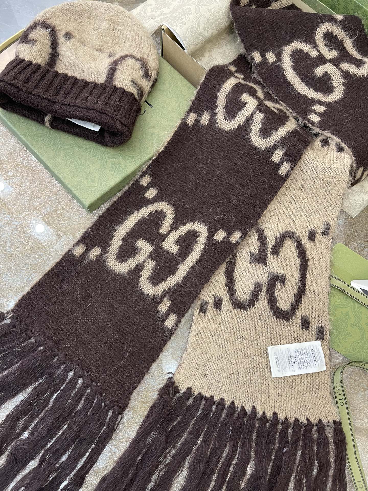 （套装）GUCCI古驰马海毛羊毛长巾638680