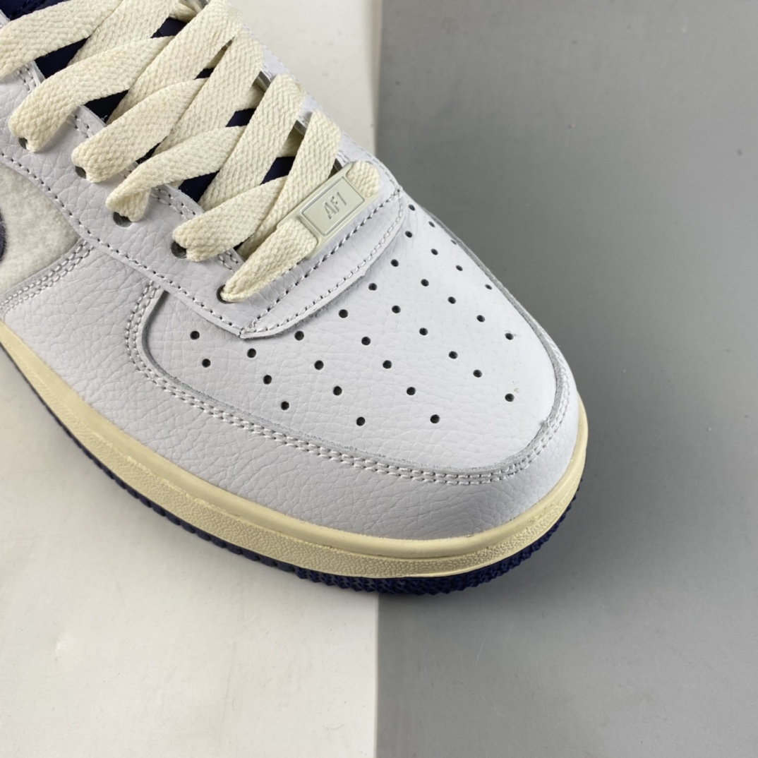 P200  NIKE Air Force 1’07 空军一号低帮休闲板鞋 DO5220-141