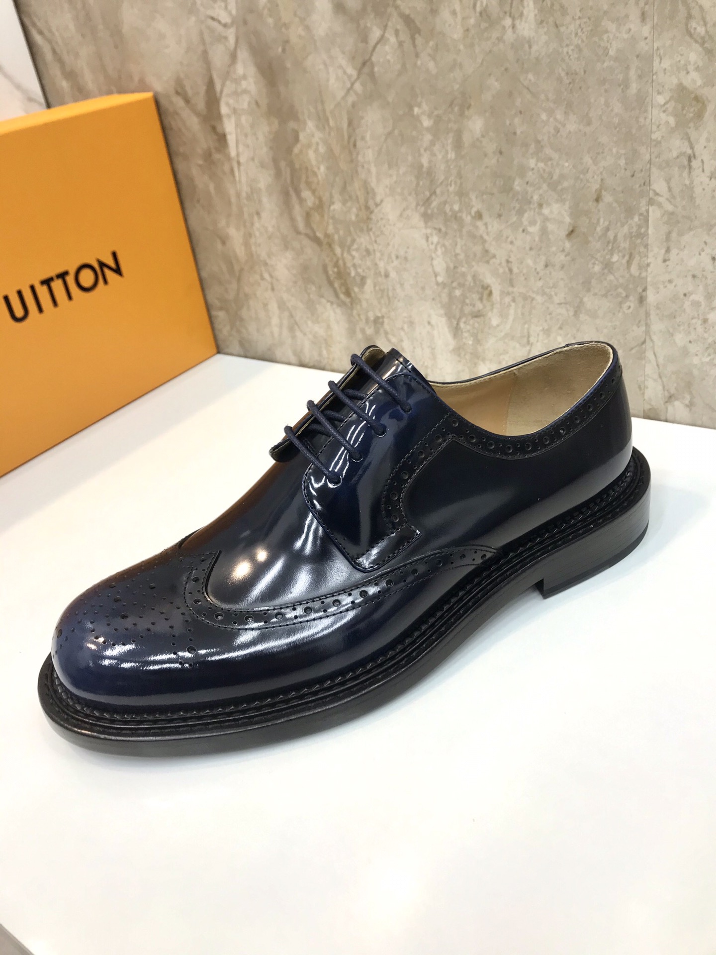 Top Original: P610 Marca: LOUIS*VUITTON (Louis Vuitton) Código estándar: 38-44 (45 grado personaliza