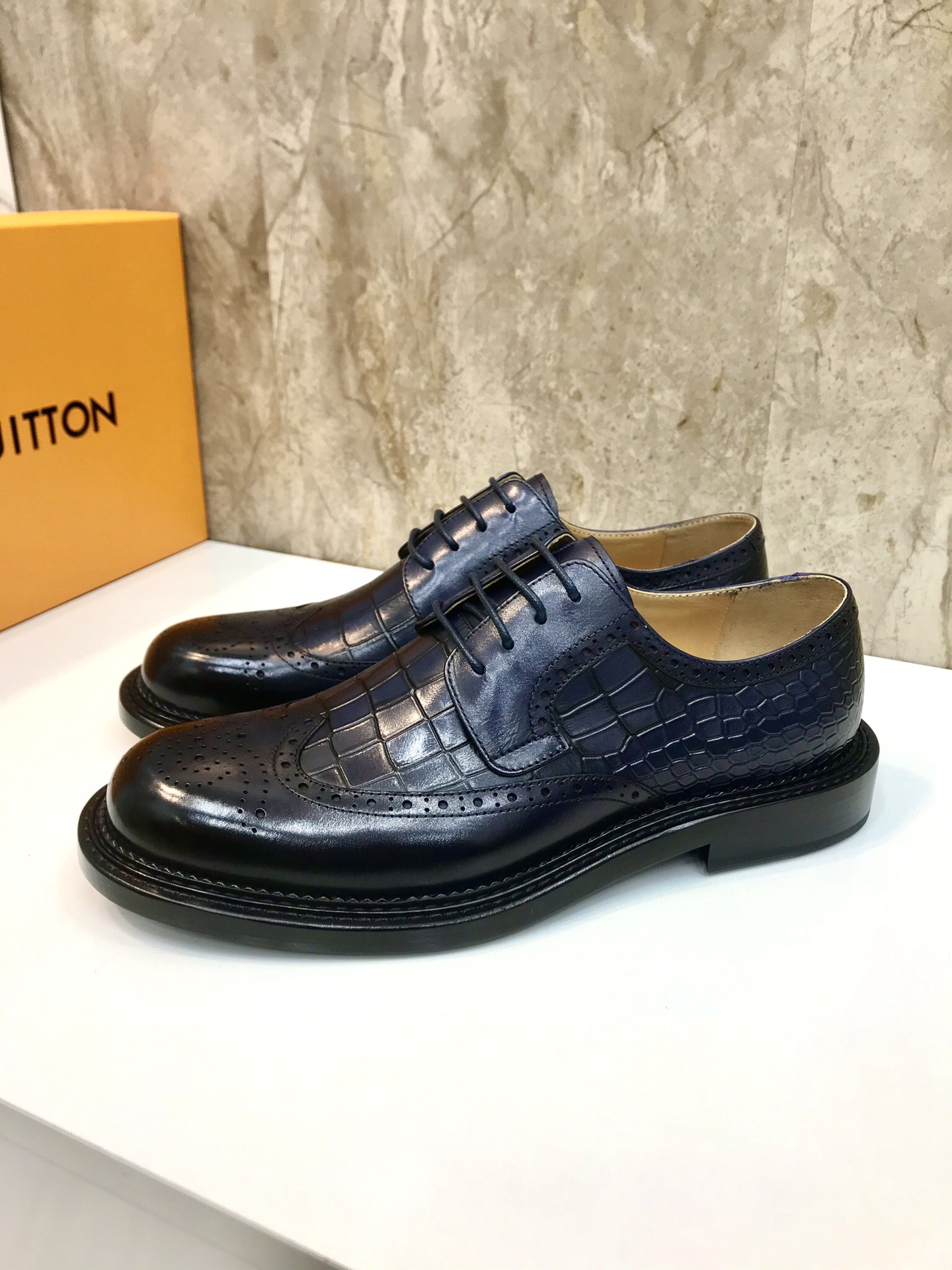 Top Original: P610 Marca: LOUIS*VUITTON (Louis Vuitton) Código estándar: 38-44 (45 grado personaliza