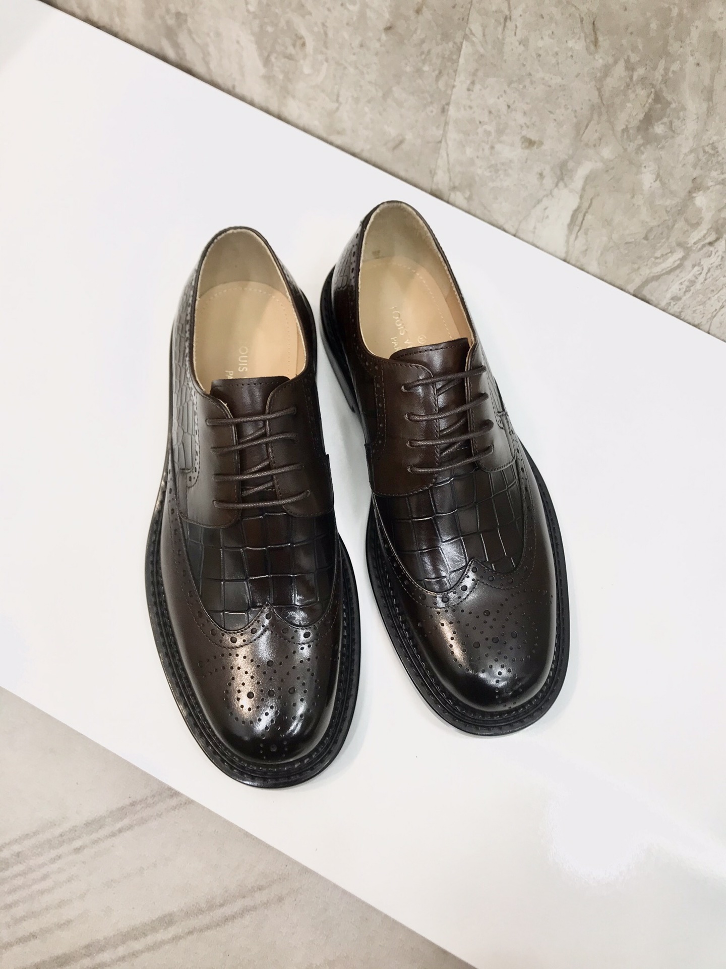 Top Original: P610 Marca: LOUIS*VUITTON (Louis Vuitton) Código estándar: 38-44 (45 grado personaliza