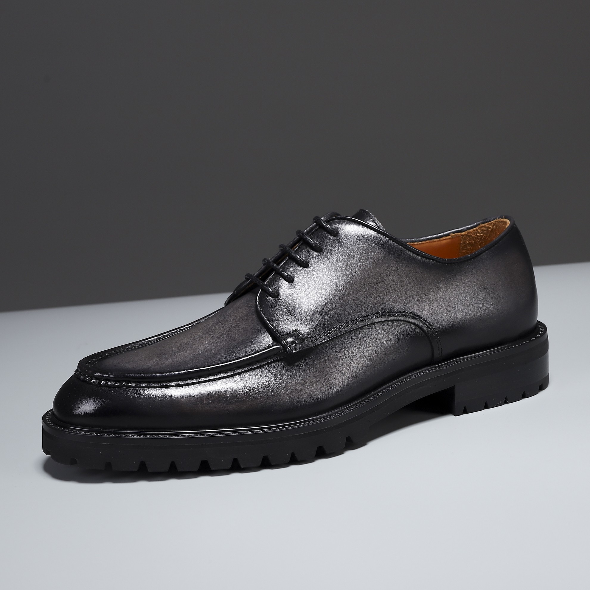 Berluti/Berluti Nuevos modelos están llegando Material de cuero de vaca importado hecho a mano por f
