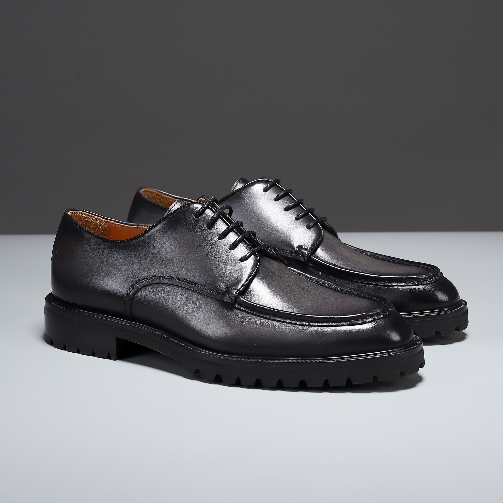 Berluti/Berluti Nuevos modelos están llegando Material de cuero de vaca importado hecho a mano por f
