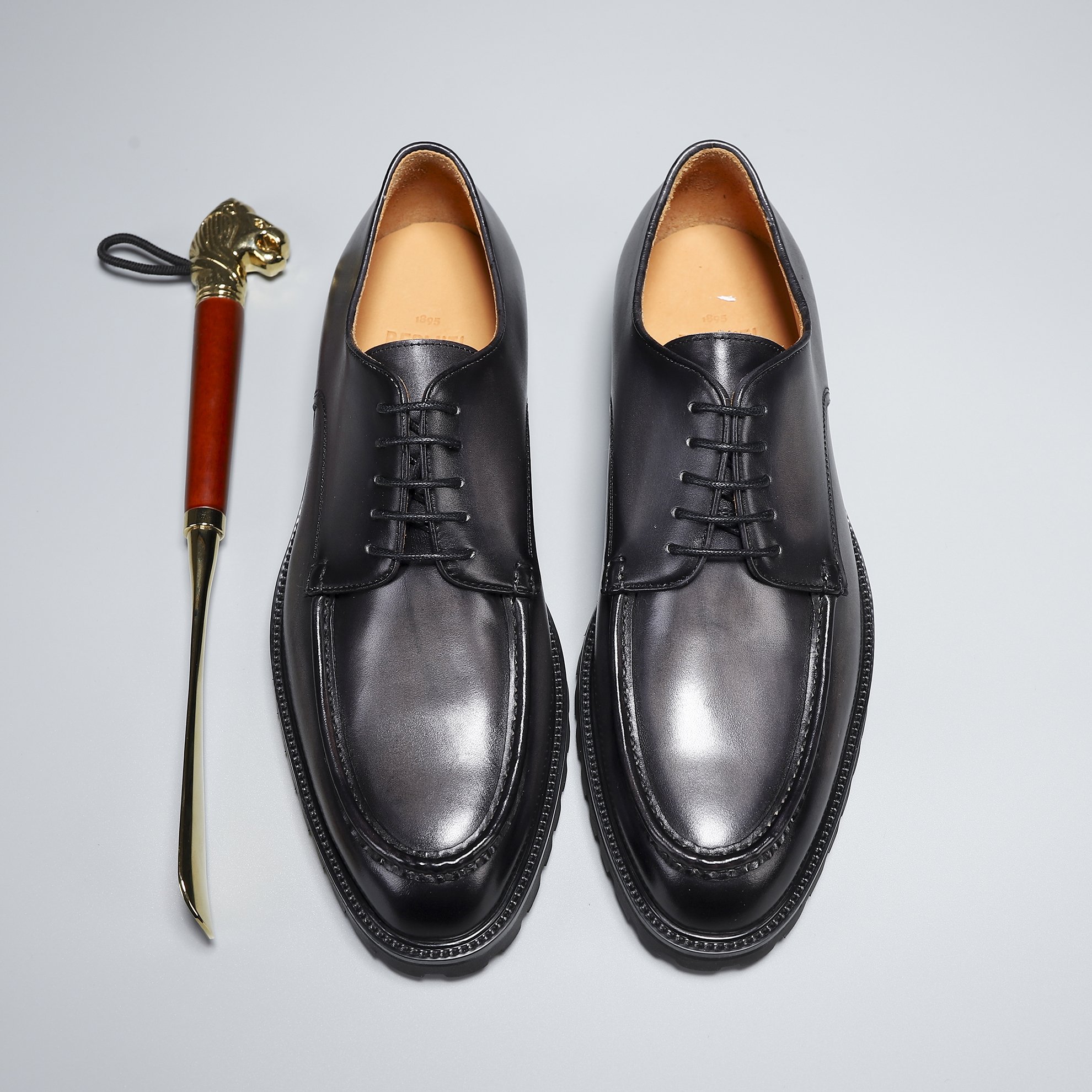 Berluti/Berluti Nuevos modelos están llegando Material de cuero de vaca importado hecho a mano por f