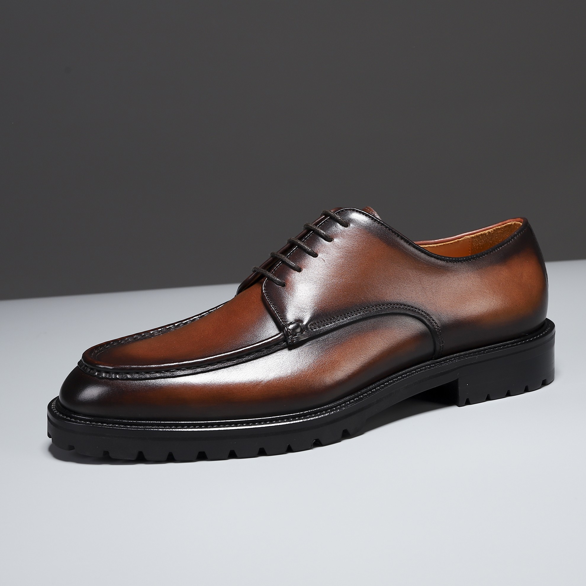 Berluti/Berluti Nuevos modelos están llegando Material de cuero de vaca importado hecho a mano por f