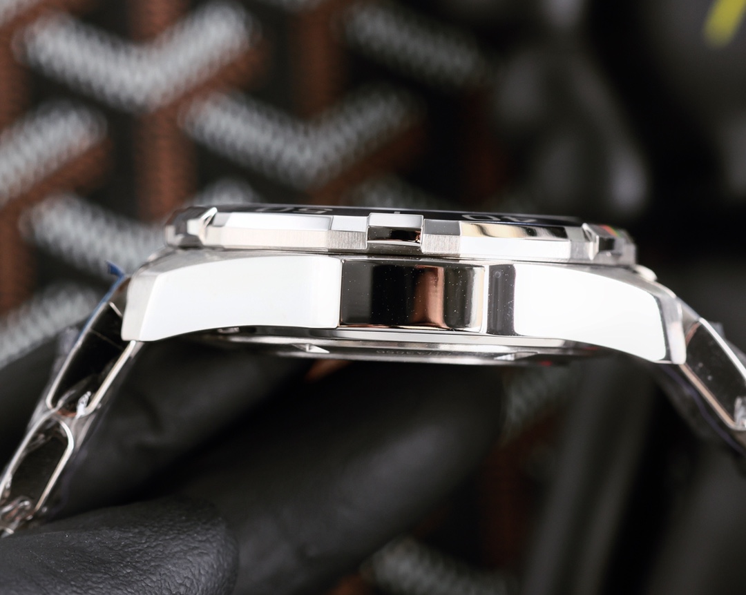 Luxury Tag Heuer Steel Watch with Quartz Movement and Sapphire Crystal, Exclusive Design. - 图片 5