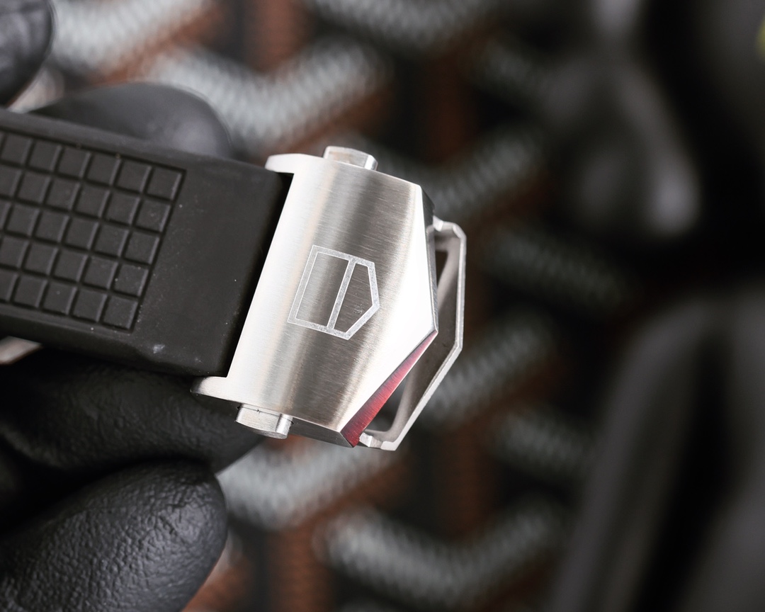 Tag Heuer Teg Hauja Steel Watch: Explosive Charges, Quartz, Tough Style, High-End Features - 图片 6