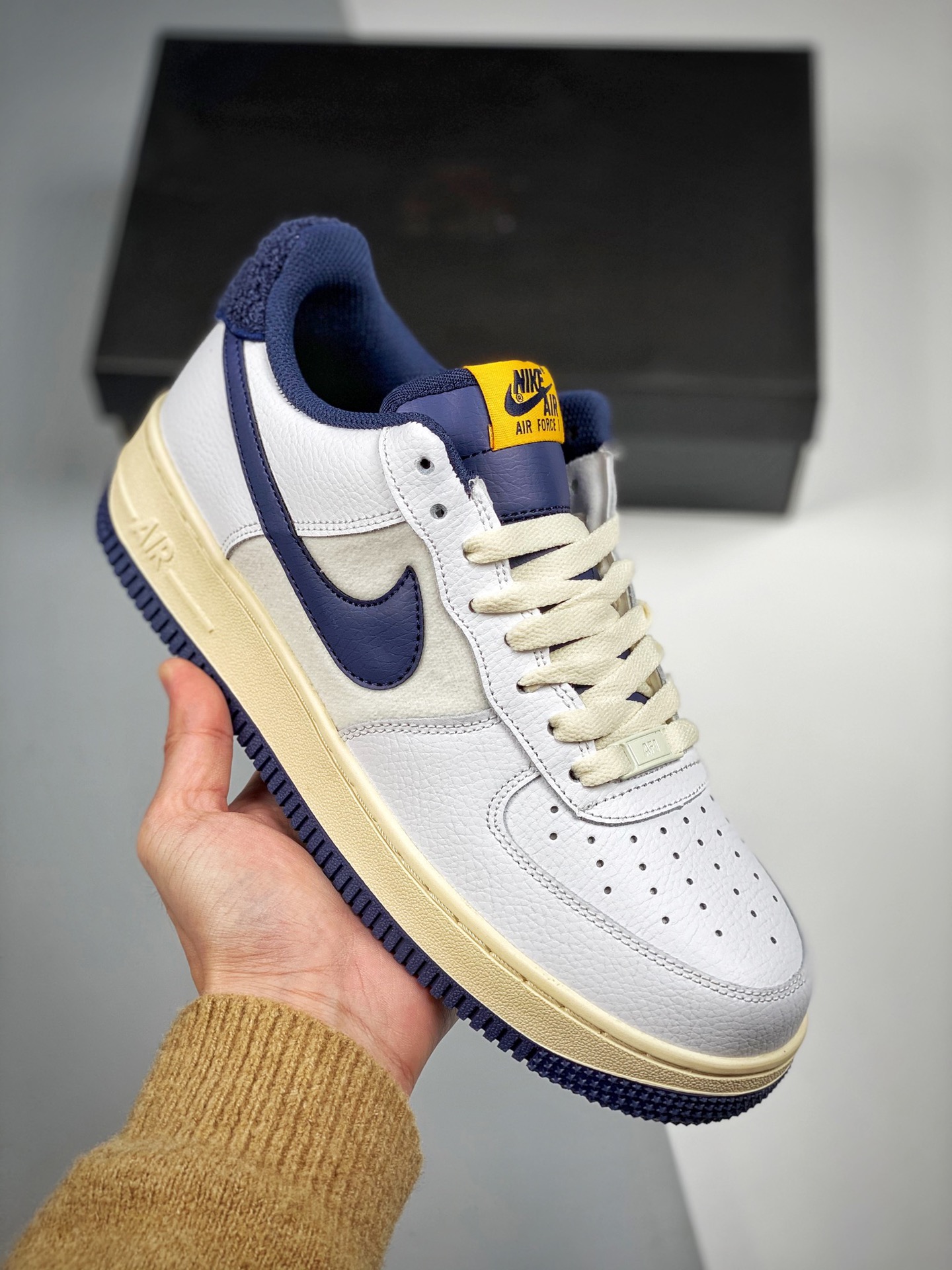 Nike Air Force 1 Low Crema Amarillo Azul, Horma y Plantilla Originales, Auténtica Forma de Air Force, Enfocado en el Ca…