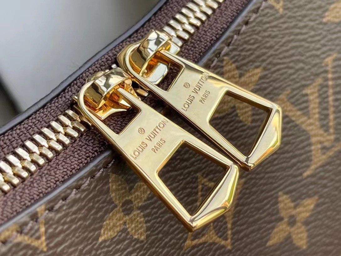 Louis Vuitton Haute Couture Classic Luxury Handbag Shoulder Crossbody 5