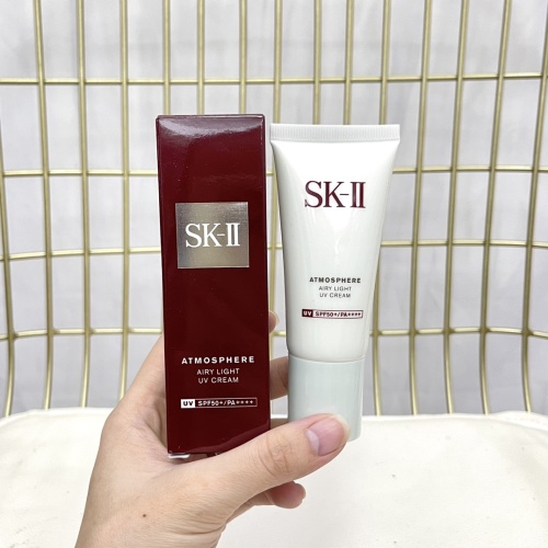 SK-II Atmosphere Airy Light UV Cream SPF50+/PA++++ Sunscreen, 30ml 1 SK-II Atmosphere Airy Light UV Cream SPF50+/PA++++ Sunscreen, 30ml