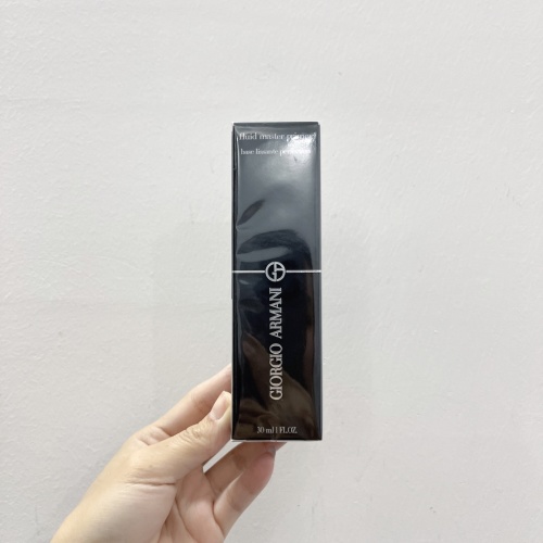 Giorgio Armani Fluid Master Primer - Base Essentielle Perfectrice - 30ml 1 Giorgio Armani Fluid Master Primer - Base Essentielle Perfectrice - 30ml