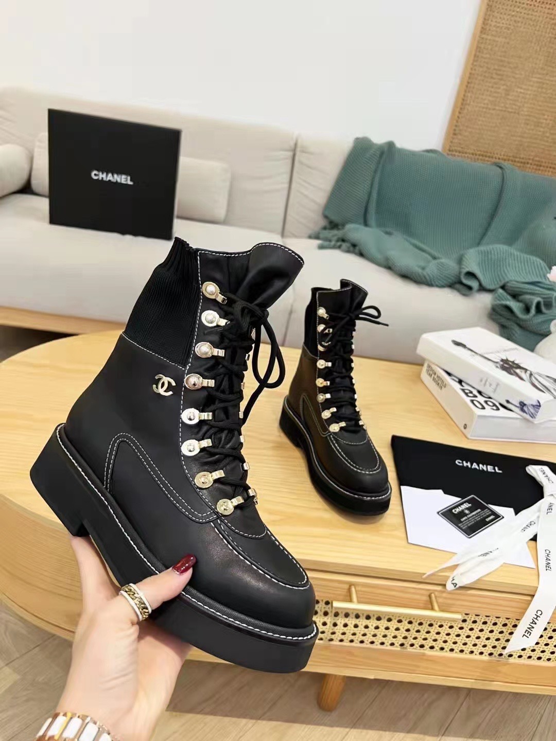 CHANEL Bottes femme automne-hiver, sans lacets, bottes droites, bottes cavalières, semelle extérieure en cuir véritable d'Italie