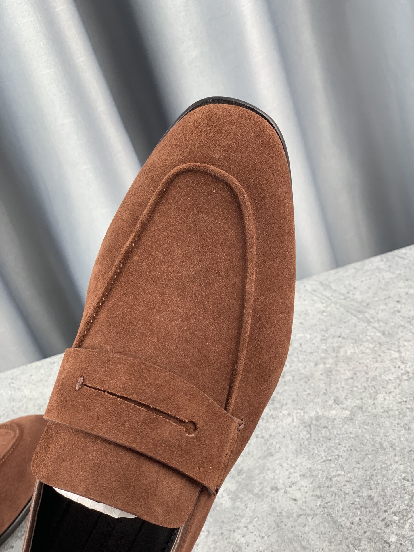 P410 Ermenegildo Zegna New Updated Zeg-L'Asola Loafer FlatLos detalles de ojales a medida del modelo