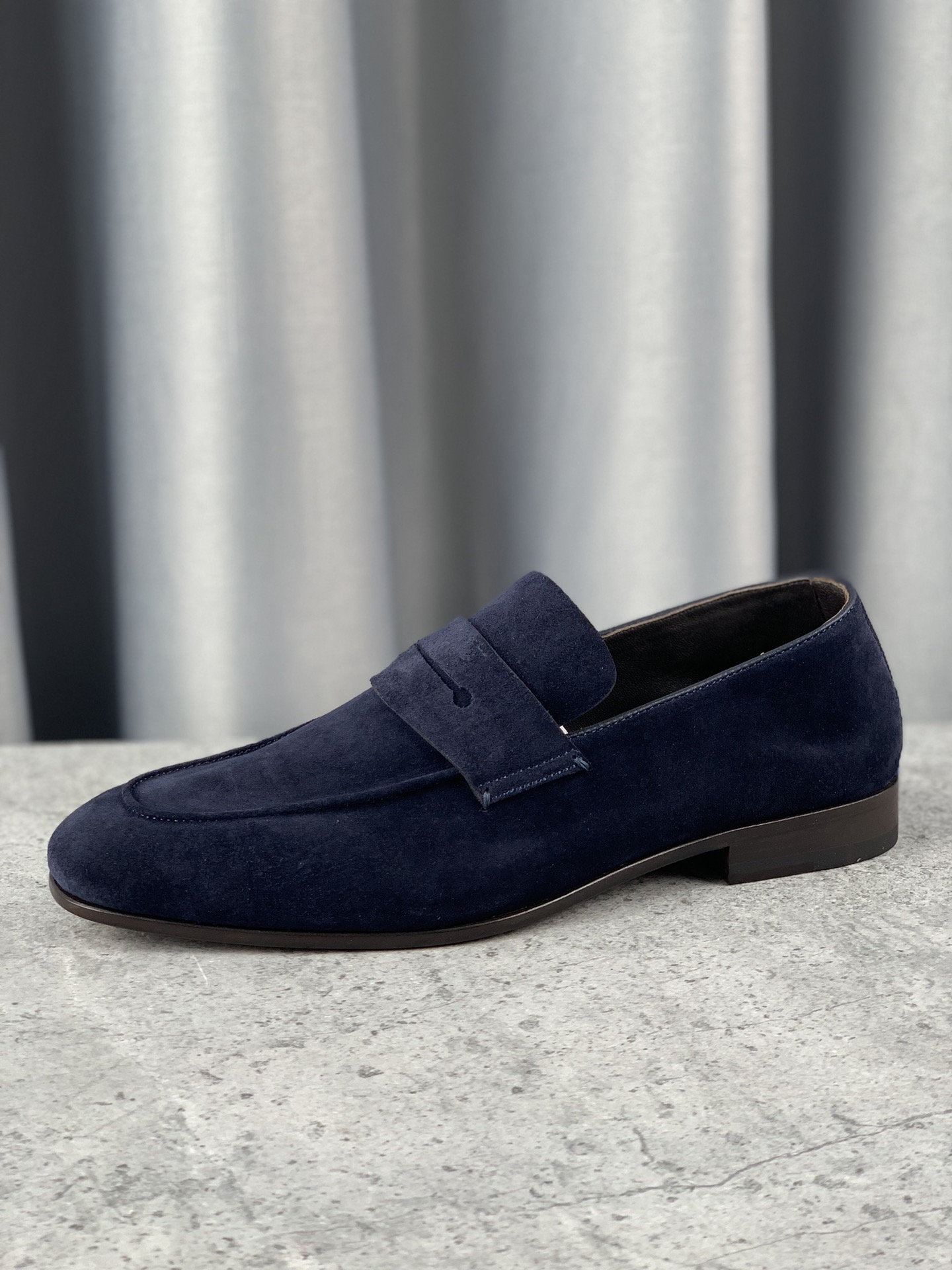 P410 Ermenegildo Zegna New Updated Zeg-L'Asola Loafer FlatLos detalles de ojales a medida del modelo