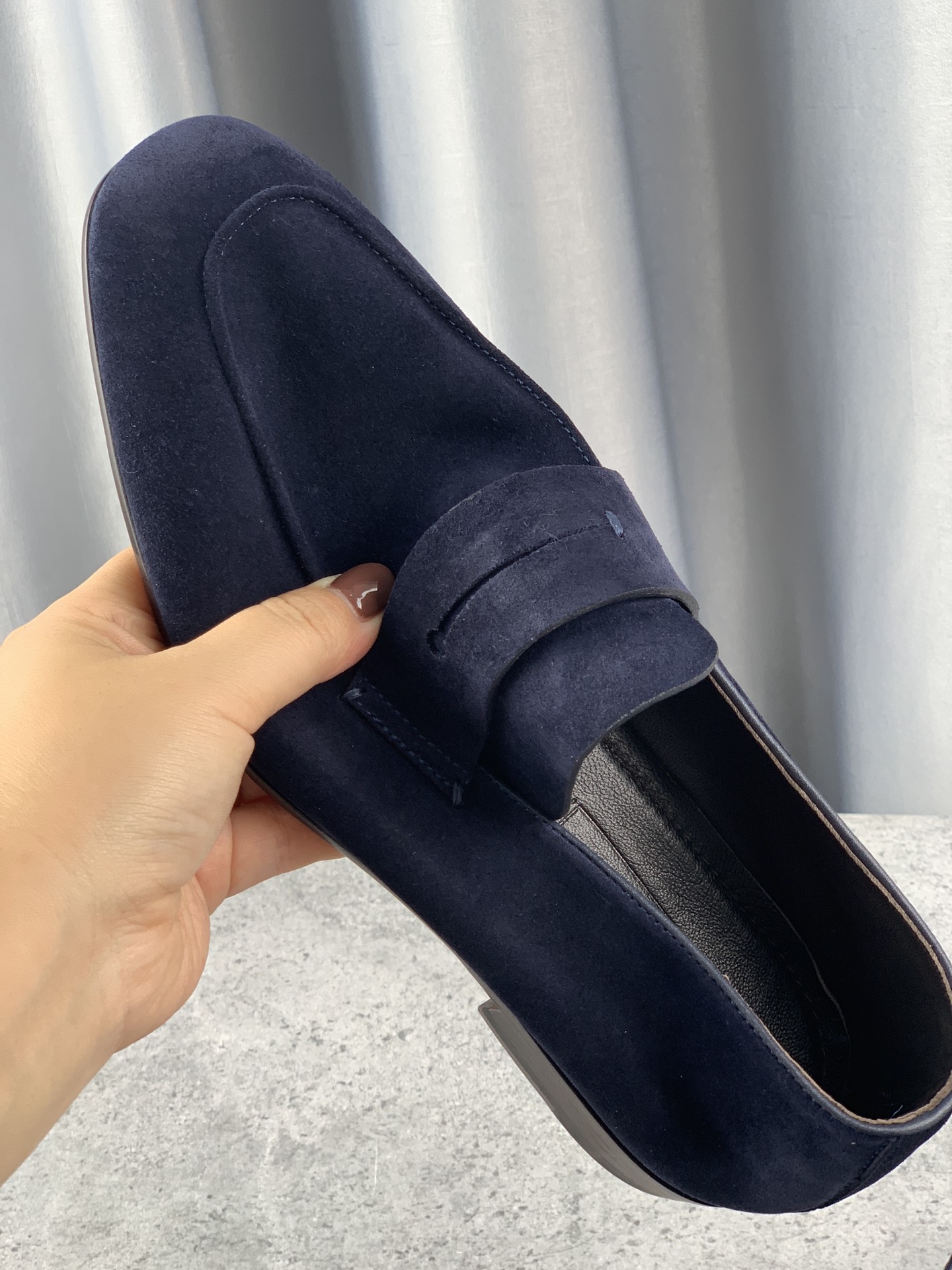 P410 Ermenegildo Zegna New Updated Zeg-L'Asola Loafer FlatLos detalles de ojales a medida del modelo