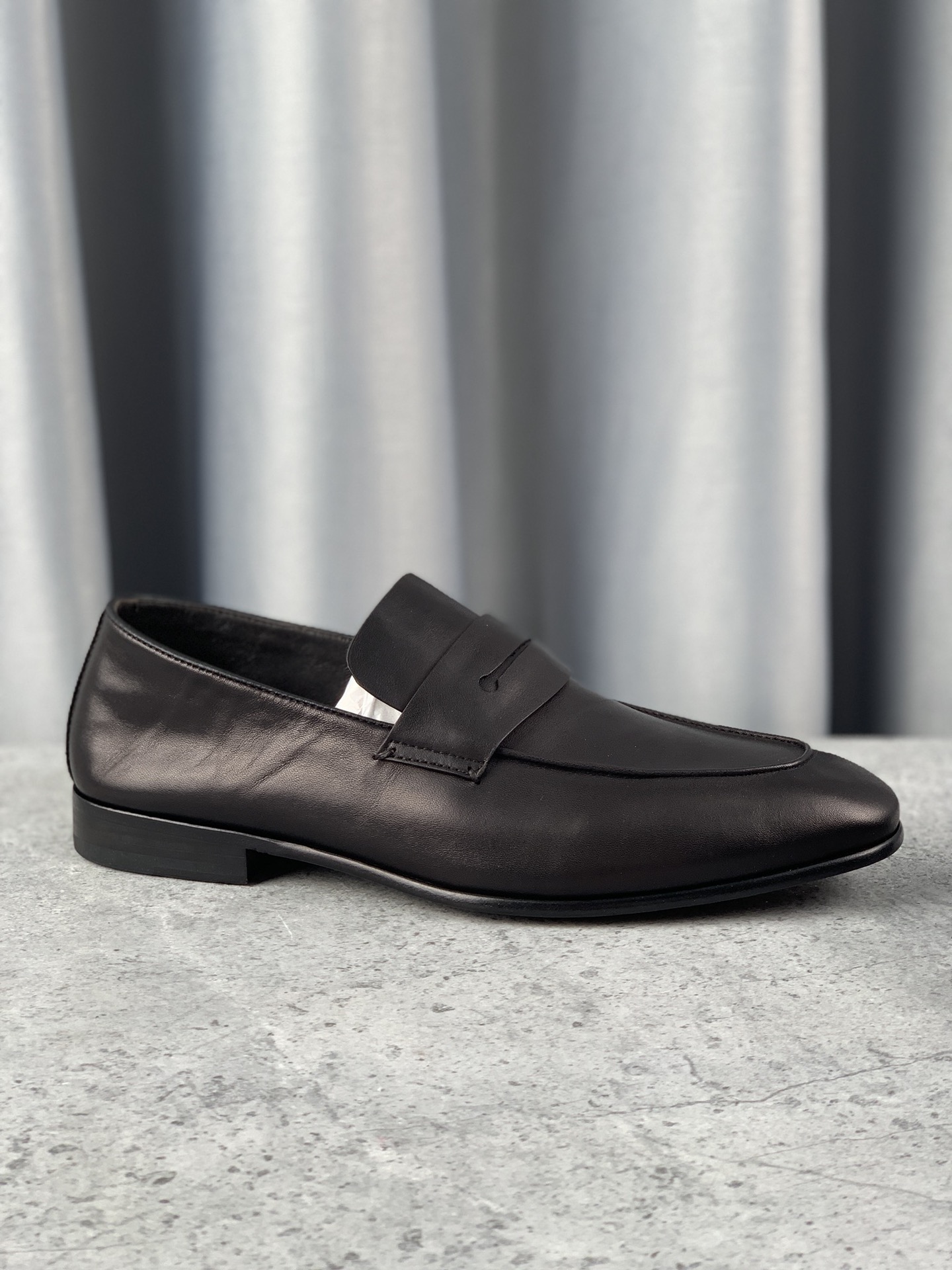 Novedad de Ermenegildo ZegnaActualizado p410Zeg-L'Asola Loafer FlatsEl detalle de ojales a medida de