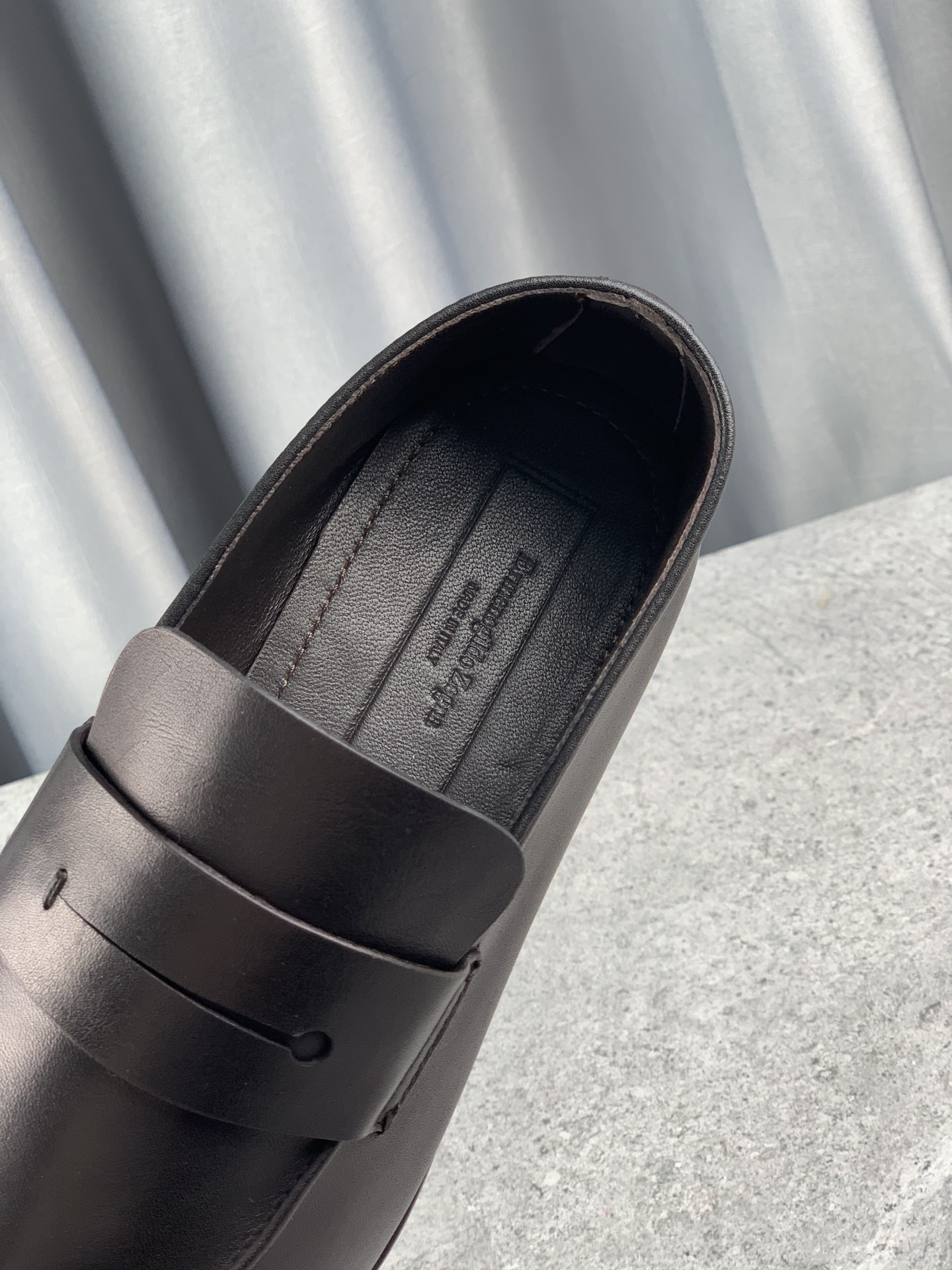 Novedad de Ermenegildo ZegnaActualizado p410Zeg-L'Asola Loafer FlatsEl detalle de ojales a medida de