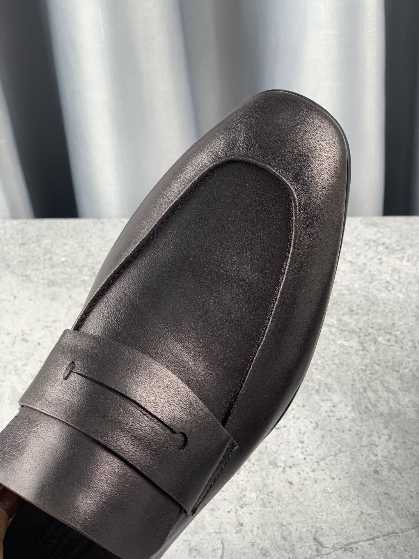 Novedad de Ermenegildo ZegnaActualizado p410Zeg-L'Asola Loafer FlatsEl detalle de ojales a medida de