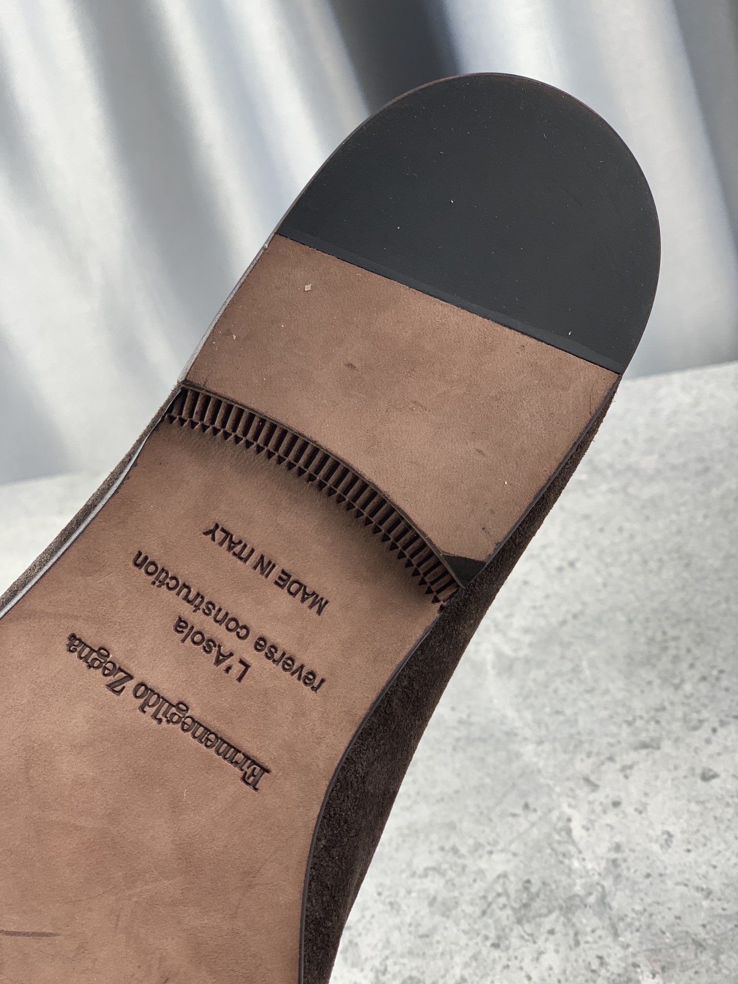 P410 Ermenegildo Zegna New Updated Zeg-L'Asola Loafer FlatLos detalles de ojales a medida del modelo