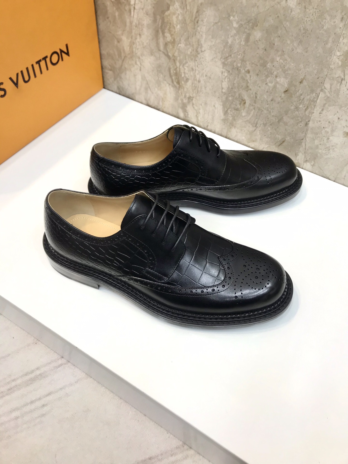 Top Original: P610 Marca: LOUIS*VUITTON (Louis Vuitton) Código estándar: 38-44 (45 grado personaliza