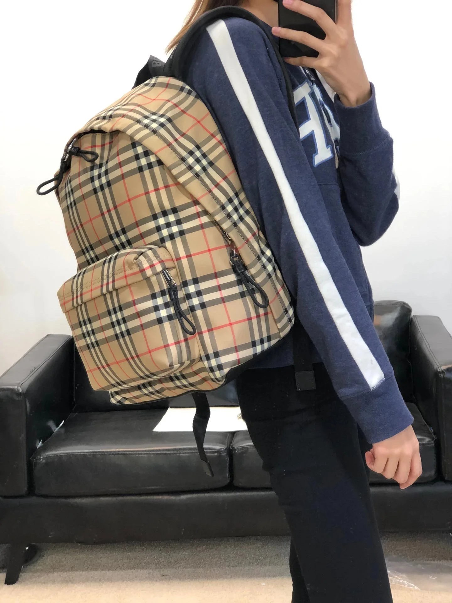 Burberry The same style for men and women, super large capacity, classic and elegant