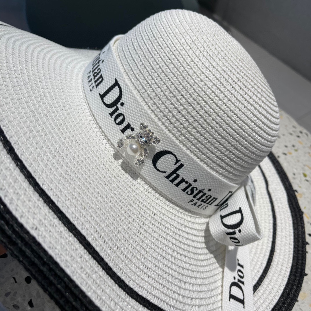 【Dior迪奥】软草草编草帽盆帽礼帽🤩细节控，很时尚，百搭单品～出街首选，新款帽型超美腻