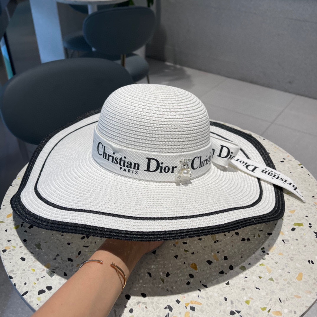 【Dior迪奥】软草草编草帽盆帽礼帽🤩细节控，很时尚，百搭单品～出街首选，新款帽型超美腻