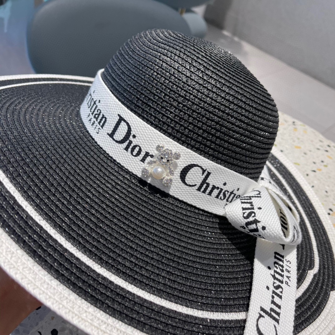 【Dior迪奥】软草草编草帽盆帽礼帽🤩细节控，很时尚，百搭单品～出街首选，新款帽型超美腻