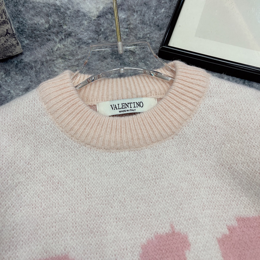 Valentino Child’s High-End Custom Knitted Sweater Collection: Classic, High-Quality, Cozy, Modern. - 图片 5