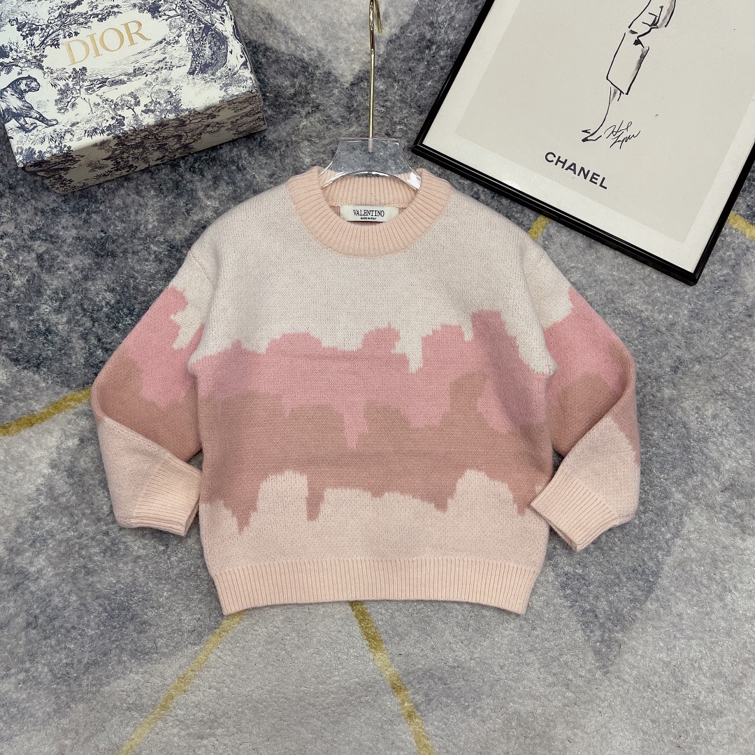 Valentino Child’s High-End Custom Knitted Sweater Collection: Classic, High-Quality, Cozy, Modern. - 图片 2