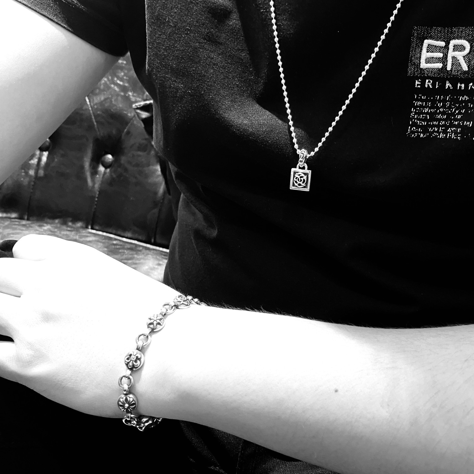 Chrome Hearts 新品上架𝐂𝐡𝐫𝐨𝐦𝐞 𝐡𝐞𝐚𝐫𝐭𝐬克罗心 蔓藤小方牌项链