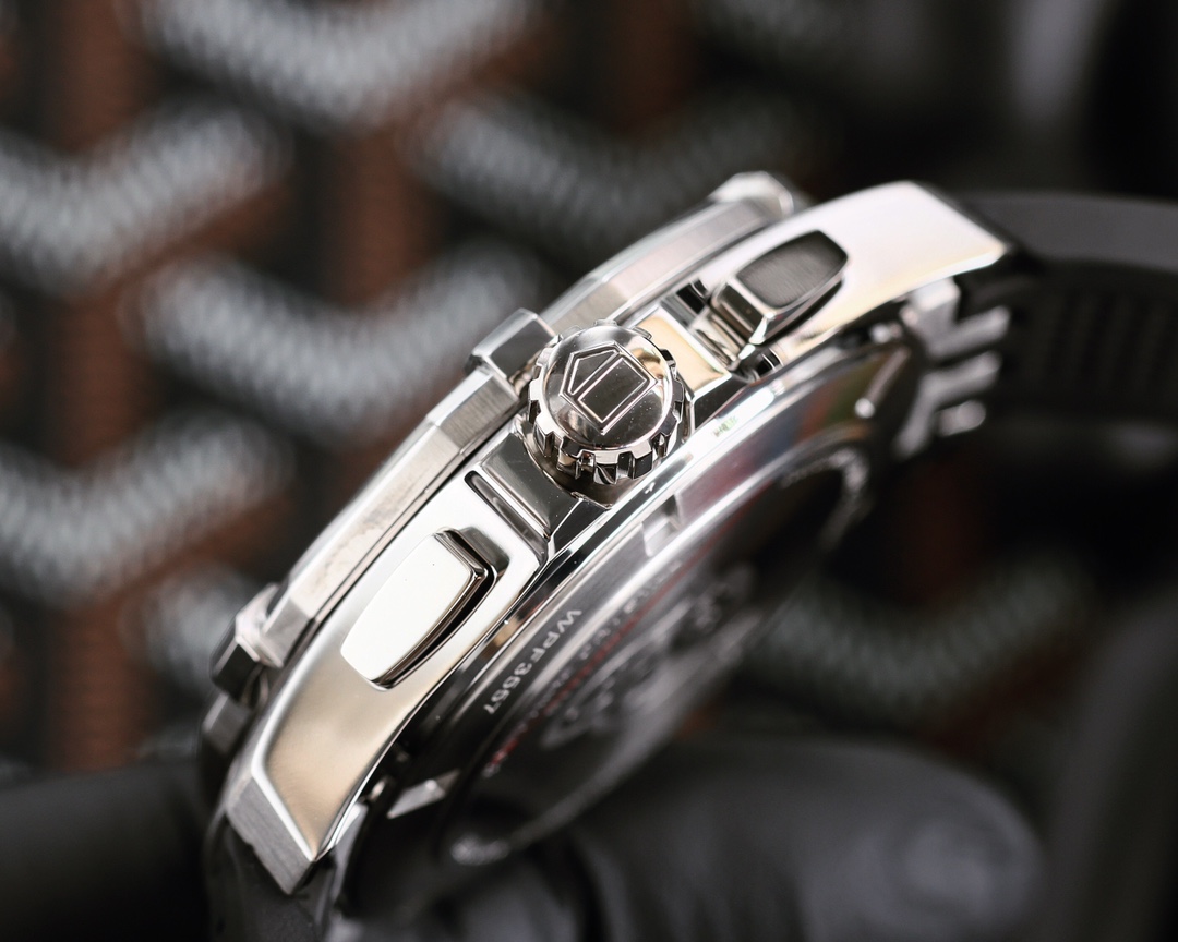 Tagheuer Teg Hauja Steel Watch: Explosive Charges, Original Design, High Security Features - 图片 4