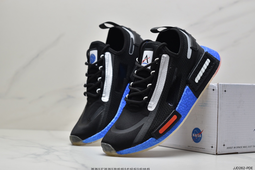 130 真爆 Adidas NMD R1 Boost V2 二代3M反光弹力针织面爆米花缓震跑鞋 FZ3206-莆田鞋,莆田鞋货源,高仿鞋,高仿鞋货源,安福档口,莆田高仿鞋,莆田鞋批发,高仿鞋批发,莆田高仿运动鞋,高仿运动鞋,莆田运动鞋 130 真爆 Adidas NMD R1 Boost V2 二代3M反光弹力针织面爆米花缓震跑鞋 FZ3206