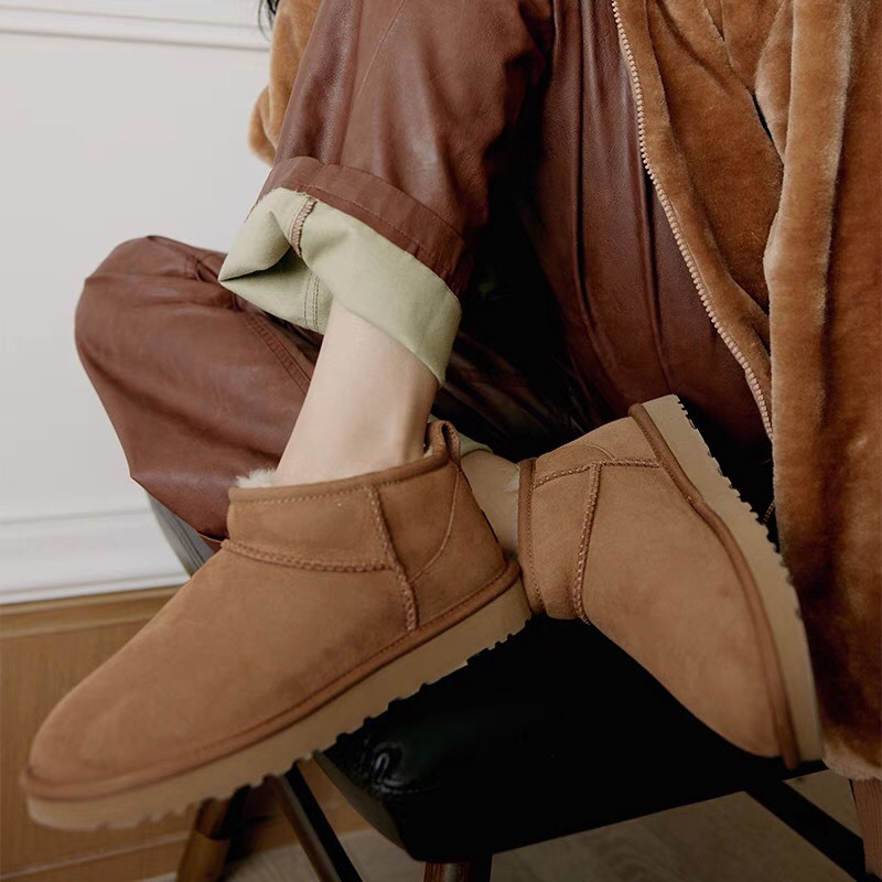 图片[8]-UGG经典低筒儿童雪地靴 尺码：25-37码 周冬雨同款经典超短靴❄️ 比其他更洋气更好搭配 内里加绒加厚，保暖舒适☁️ 暖暖过冬，不怕冻🦶-选品中心