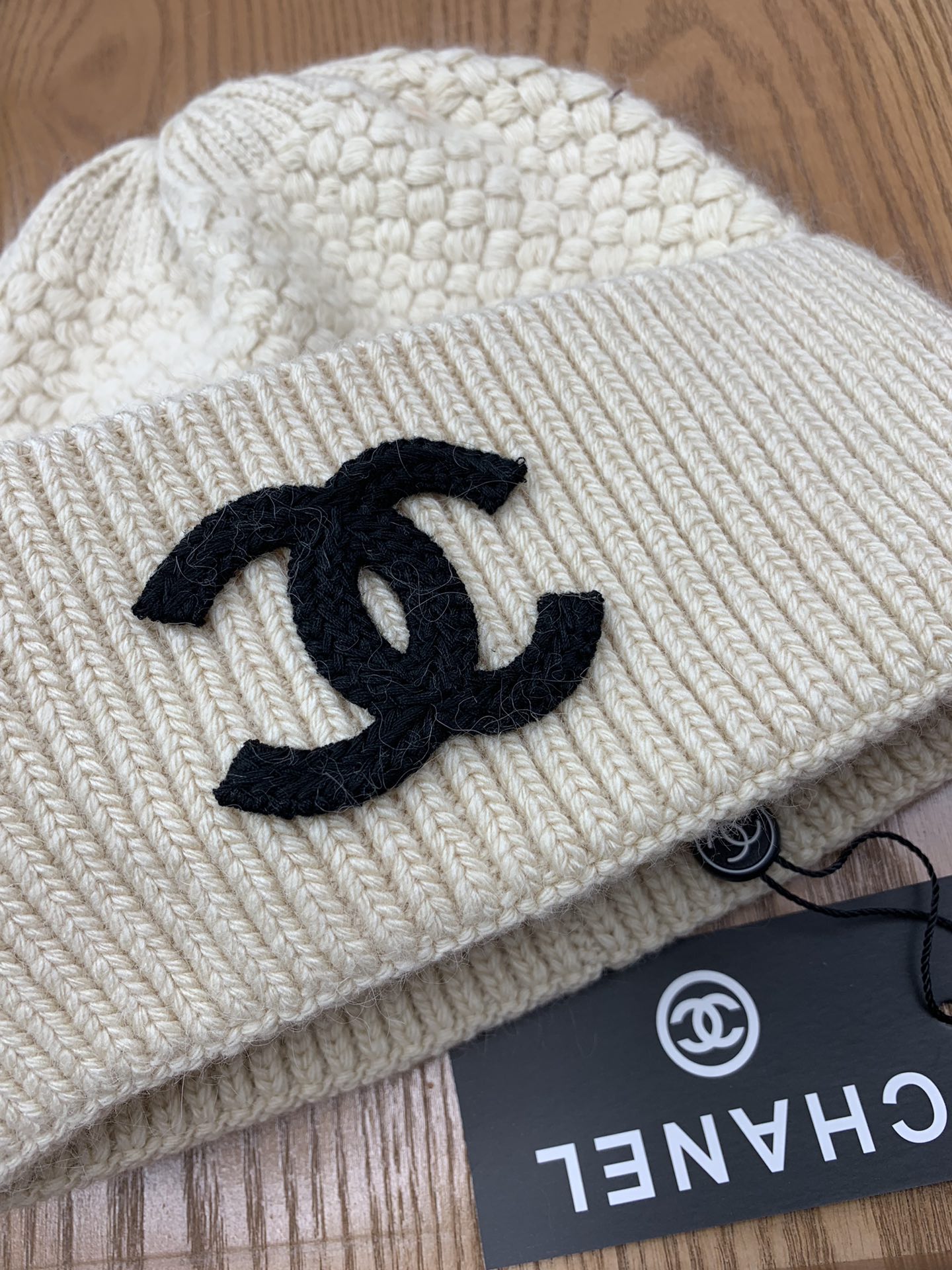 🌹。C家。【羊毛单帽】客供小羊毛！珍贵典藏的灵魂帽子！客供色纱.每个颜色都非常好看！经典！手感软腻.70