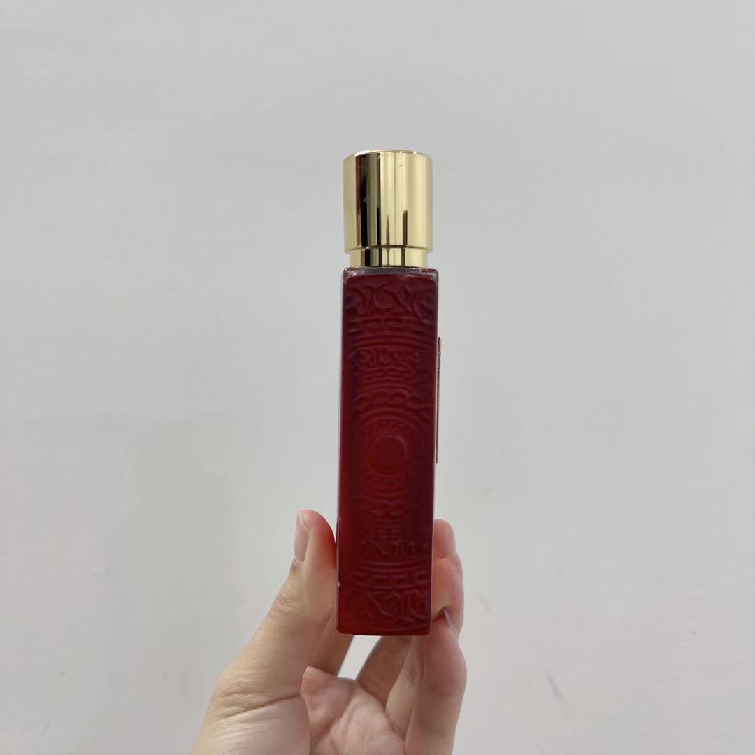 Kilian 'A Kiss from a Rose' Eau de Parfum - 50ml - Sweet, Fresh Fragrance 4 i1635922867 7286 3