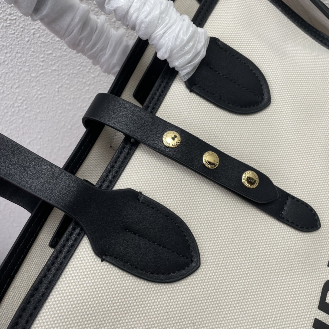 400 Burberry The Belt 贝尔特包  Trench 风衣