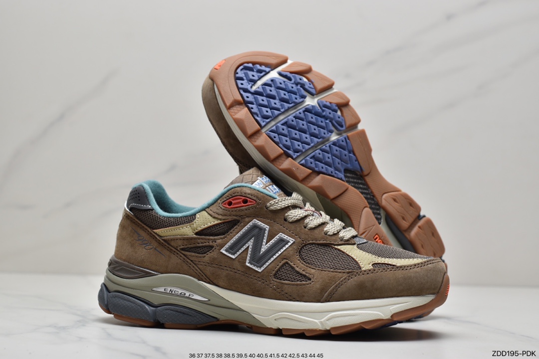 230 New Balance M990V4 W990BK4