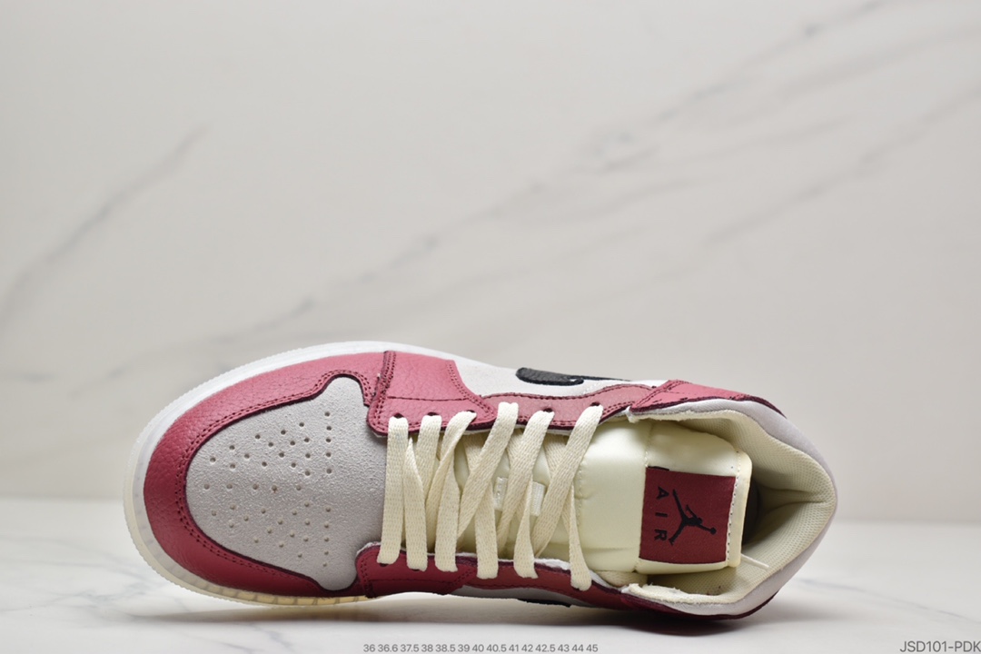 200 Air Jordan 1 Mid 凭借亮眼的配色DM9601-200