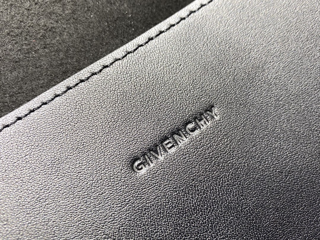 ️新款️GIVENCHY纪梵希新款托特包size:35.5x31x17.5cm/小包22x14.5cm精
