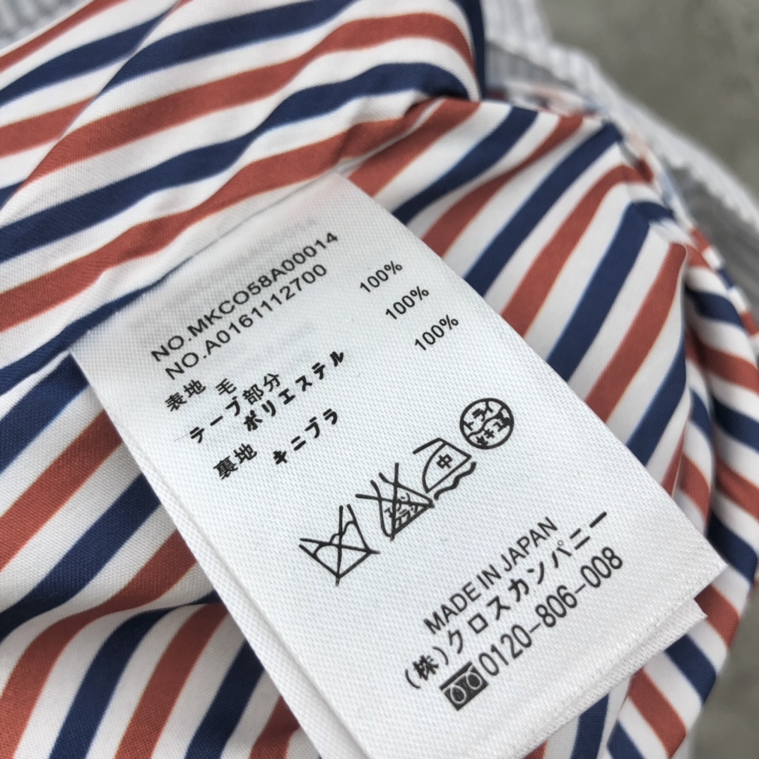泡泡纱条纹半裙  

码数：0-3  颜色：灰色、粉色
